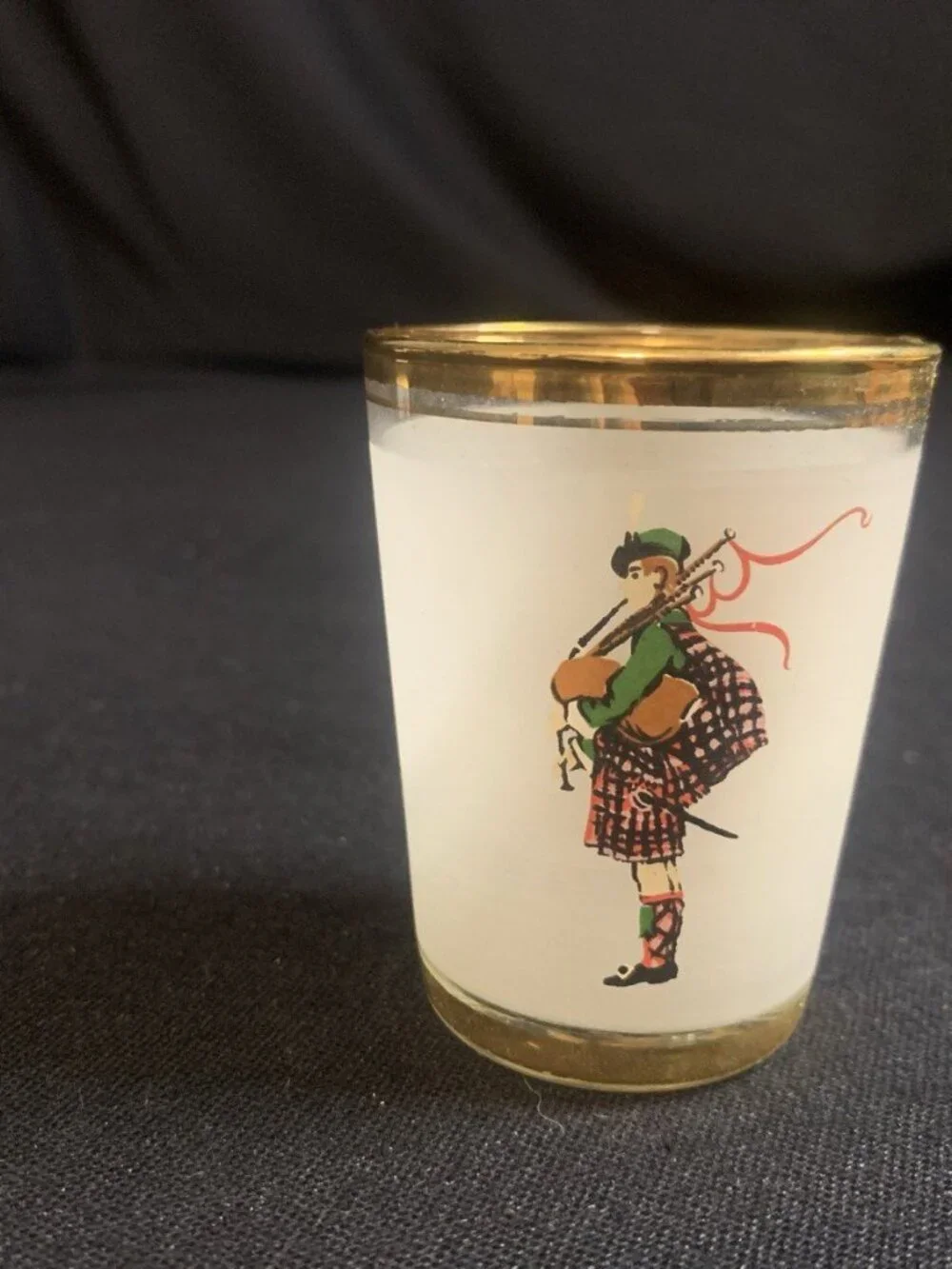 Mid-Century Irish “Scottish Lad” Gold Rimmed Shot Glasses Set Of 6 Flawless Orig